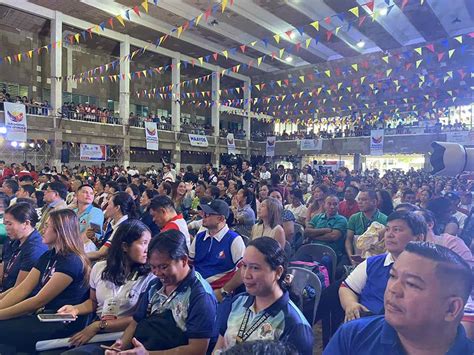 Siquijodnon families benefit from Bagong Pilipinas Serbisyo Fair.
